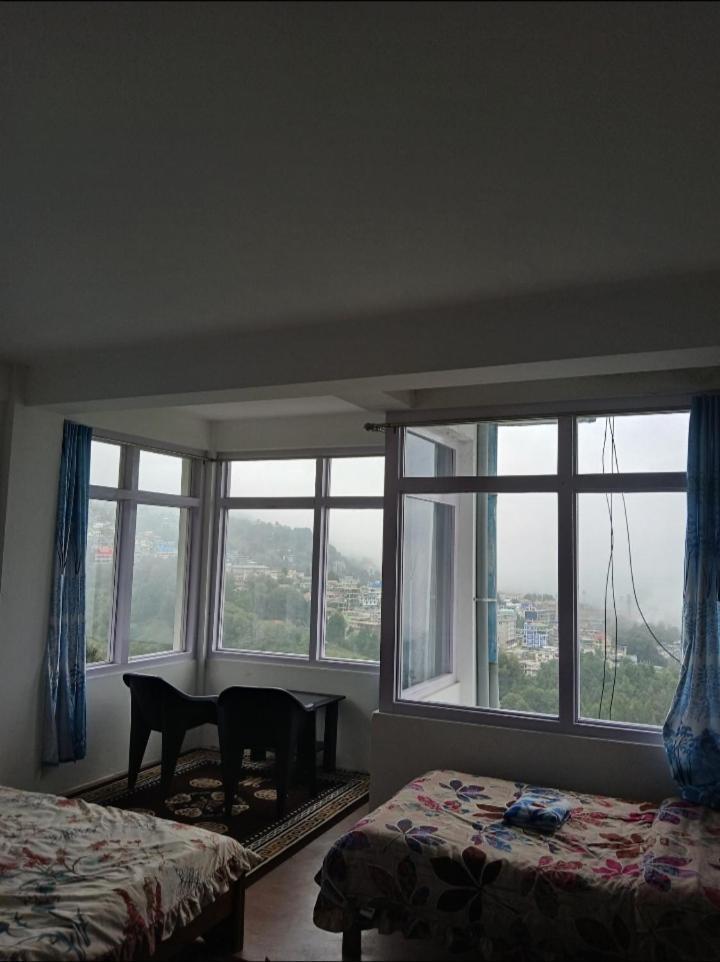טוואנג Lama Tsekhang מראה חיצוני תמונה